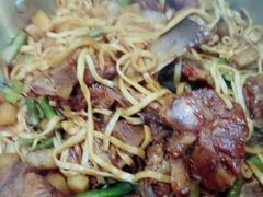 -内蒙焖面大盆骨餐馆(山大路店)