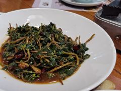 -黄泥岗·地道湖北菜(奥特莱斯店)