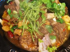 -肚子铺羊蝎子火锅