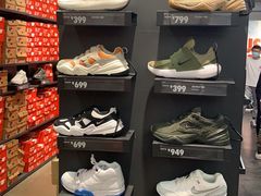 -NIKE上海青浦优选体验店