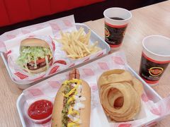 -TRIPS BURGER(大钟寺店)