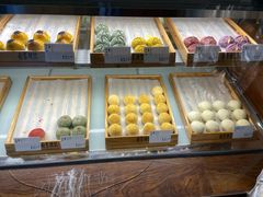 面包甜点陈列柜-南宋胡记(杭州体育场路店)