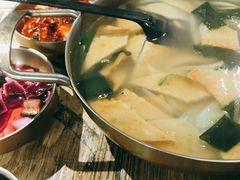 海带鱼糕汤-HOTISLAND海鸡岛·韩国料理(江南西店)