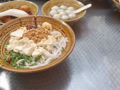 -彩云豆花米线(丰云·财富广场C座店)