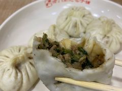 荠菜鲜肉包-津门张记包子铺(华昌道店)