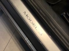 -TESLA 特斯拉(上海太古汇体验店)