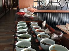 自助调料区-潮牛禾记•潮汕鲜牛肉火锅(新亚洲店)