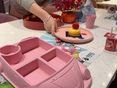 -水桶王国主题餐厅·聚会·生日派对·亲子活动·家庭套餐(亚龙湾希尔顿店)