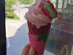 -麦当劳(展览路店)
