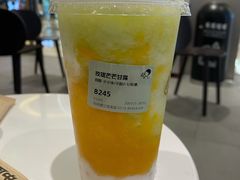 -喜茶(杭州滨江宝龙店)