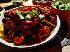 -虾弄弄海派小龙虾·牛羊蝎子火锅