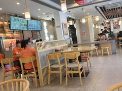 -佬钱湾仔(衣裳街店)