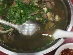 -谢老五跷脚牛肉·非遗传承店