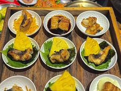 -围炉肉舍•炭烤活鳗•丹东海鲜烤肉(步行街店)