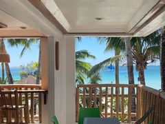 -Jonah's Fruit Shake & Snack Bar