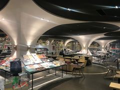 -钟书阁(珍园店)