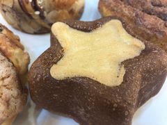 黑芝麻豆沙栗子面包-都恩客(高岛屋百货店)
