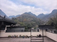 -华冠悠岚·庭院餐厅(青城后山店)