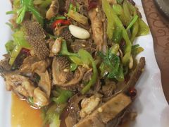 -鲁南仔·滕州炒鸡(经三路店)