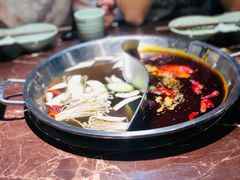 菌香鸳鸯锅-晓宇重庆火锅(赛格国际购物中心店)