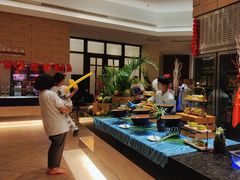 -亚龙湾希尔顿自助餐厅·海鲜·烧烤·沙滩BBQ·现场乐队