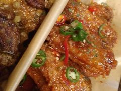 炸鸡翅一半一半-富乐满韩国正宗炸鸡韩国料理(虹泉路店)