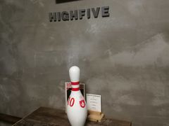 -HIGH FIVE哈福手工汉堡(桂林路店)