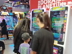 -哆啦星球(小寨店)