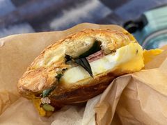 -星巴克(香港国际机场44号闸店)