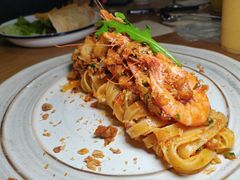 南洋大虾龙利鱼宽面-HELLO 27 意面·沙拉·帕尼尼