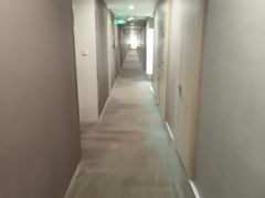 -卡罗酒店(东门晒布地铁站店)