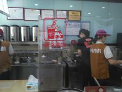 -沪上阿姨鲜果茶(华新大街店)