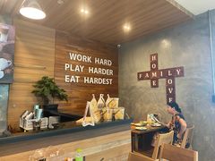 -Chom Cafe and Restaurant