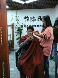 -V8潮牌·接发烫染连锁