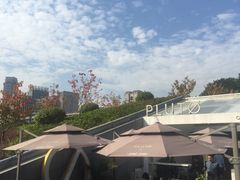 -UNI UNI(环亚凯瑟琳店)