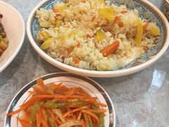 -汗腾格里·风味餐厅(新疆驻京办店)