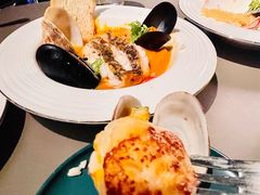 -Oasis Bar & Grill
