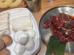 -青瓦餐厅·生鱼片·韩园烤肉(西塔店)