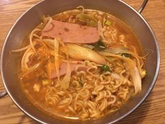 部队拉面-富乐满韩国正宗炸鸡韩国料理(虹泉路店)
