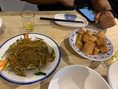 麻酱拌拉皮-左邻右舍褡裢火烧(石榴园店)