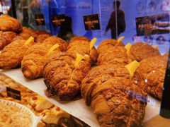 牛油酥皮牛角包-PAPER STONE BAKERY(天汇广场店)