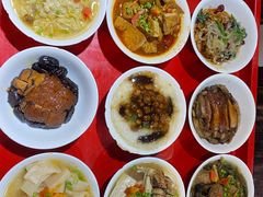 -蓝田九大碗民俗食府(蓝田店)