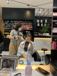 -HAIR CORNER
