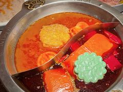 番茄黄金炸蛋鸳鸯锅-大龙燚火锅(太古里店)