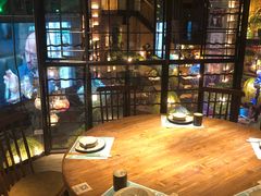 -临界音乐酒馆·小龙虾·江湖菜(华熙LIVE·鱼洞店)