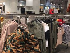 -H&M(华润万象城店)
