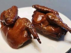 玻璃脆皮乳鸽-鹊华居·地道鲁菜·海鲜·融合味(大明湖店)