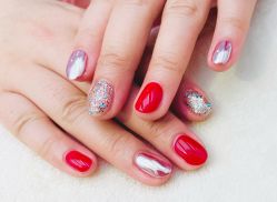 -赢韵美甲美睫瑞士净斑中心