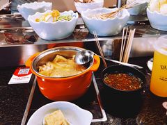 -轩于鲜旋转自助小火锅(新之城购物广场店)