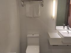 -全季酒店(上海火车站天目西路店)
